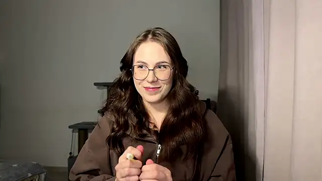 Snapshot of JanelleCourville chatting on February 17, 2026, 4:13 pm JanelleCourville online show from February 17, 2026, 4:13 pm