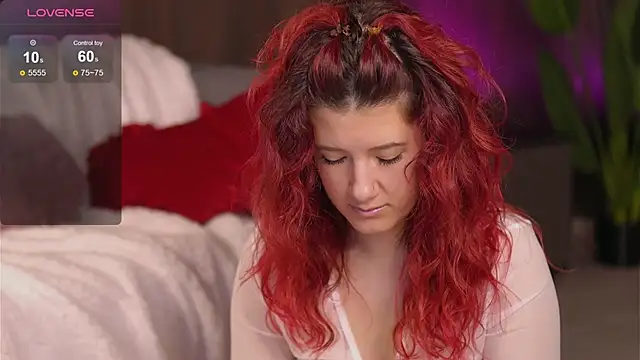 EvaMo0n online show from February 21, 2026, 4:13 am