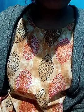 shiny lily03 online show from January 14, 2026, 3:39 pm