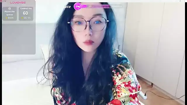 awayaya online show from March 13, 2026, 12:39 am