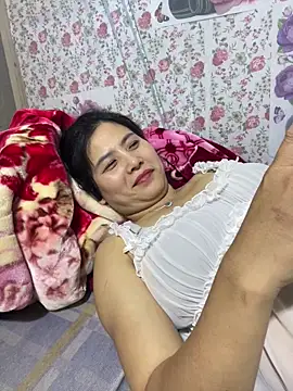 Snapshot of IORio2x chatting on April 1, 2026, 3:29 am IORio2x online show from April 1, 2026, 3:29 am