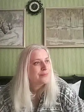 NyushaLollipop online show from April 28, 2026, 9:36 am