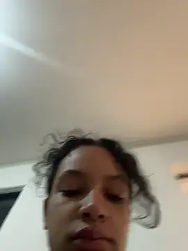 Nyxx Velariia online show from March 26, 2026, 4:01 pm