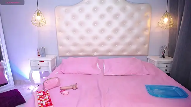 Snapshot of Malory_Rivers chatting on February 20, 2026, 12:49 pm Malory Rivers online show from February 20, 2026, 12:49 pm