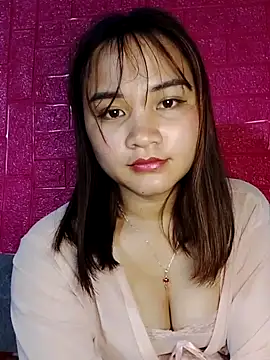 Lisakeem online show from March 23, 2026, 3:43 am