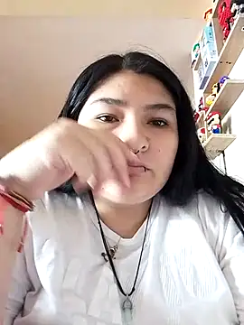 LauraHorny69 online show from April 10, 2026, 3:06 pm