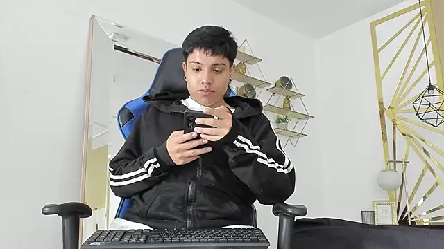 ANDYBABE VC online show from January 15, 2026, 12:10 pm