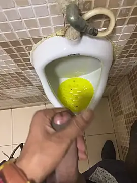 mumbaiboyformeet online show from February 3, 2026, 8:30 am