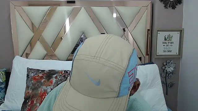 Astaroth Grigori online show from April 17, 2026, 7:39 pm