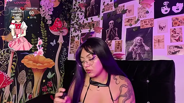 victoriia thompson online show from March 5, 2026, 8:05 pm