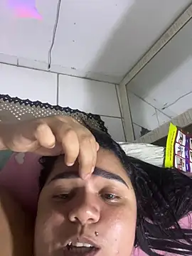 MorenaCariok online show from April 13, 2026, 4:34 pm