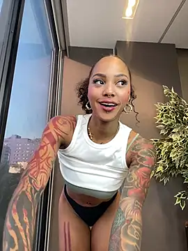 LizStorm  online show from July 6, 2026, 11:51 am