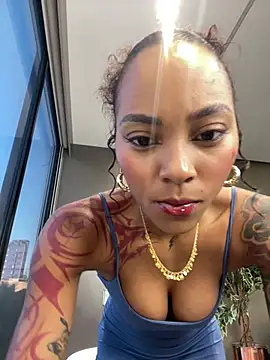 LizStorm  online show from July 14, 2026, 11:27 am