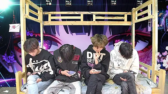 xiaohuangren01 online show from March 24, 2026, 4:17 am