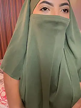  Nahla Hamdan  online show from January 16, 2026, 5:33 am