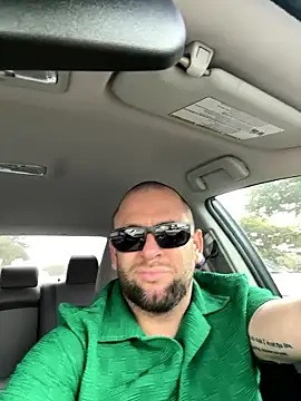 J thebeastxxx online show from January 18, 2026, 9:51 pm