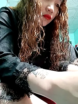 Snapshot of lylinhjim chatting on February 8, 2026, 2:37 am lylinhjim online show from February 8, 2026, 2:37 am