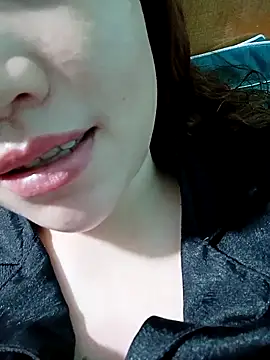 Snapshot of lylinhjim chatting on February 8, 2026, 3:26 pm lylinhjim online show from February 8, 2026, 3:26 pm