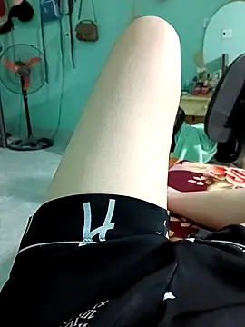 Snapshot of lylinhjim chatting on March 1, 2026, 9:17 pm lylinhjim online show from March 1, 2026, 9:17 pm