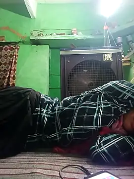 priyasharma899 online show from April 8, 2026, 4:51 pm