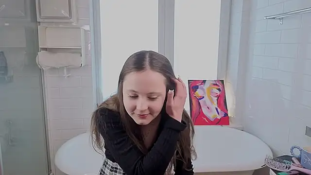 CinthiaSluis online show from February 18, 2026, 5:25 am