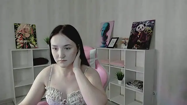 LexiVale online show from February 11, 2026, 8:52 am