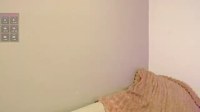 Snapshot of chloe_peach_ chatting on April 21, 2026, 12:22 pm chloe peach online show from April 21, 2026, 12:22 pm