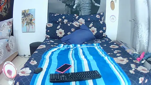 Sexy Baddie online show from April 13, 2026, 3:50 pm