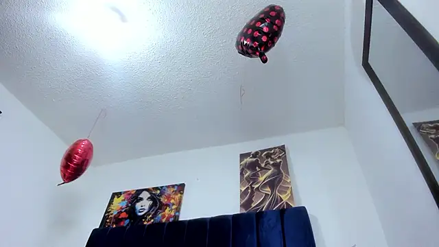 Bombom brown1 online show from February 13, 2026, 8:05 pm