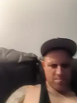 Snapshot of ThickaThuckDick07 chatting on May 17, 2026, 1:29 pm ThickaThuckDick07 online show from May 17, 2026, 1:29 pm