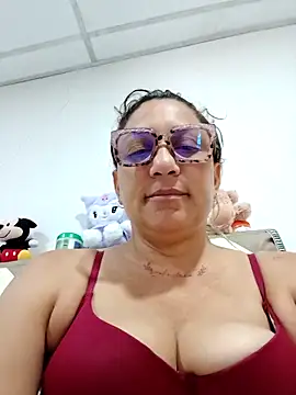 Snapshot of mariacarlota chatting on May 7, 2026, 1:16 pm mariacarlota online show from May 7, 2026, 1:16 pm