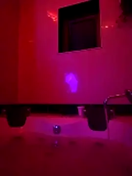 Snapshot of Julieth_Monserrat chatting on March 2, 2026, 4:03 am Julieth Monserrat online show from March 2, 2026, 4:03 am