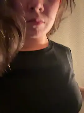 Snapshot of Raven__5 chatting on March 21, 2026, 9:51 pm Raven 5 online show from March 21, 2026, 9:51 pm