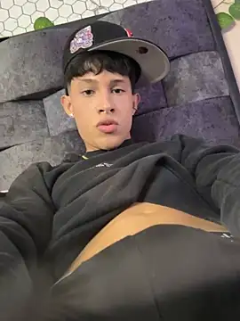 Snapshot of Adam_hottie chatting on February 11, 2026, 1:32 am Adam hottie online show from February 11, 2026, 1:32 am