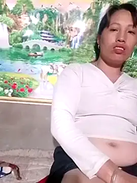 Gummiesu online show from April 16, 2026, 9:39 pm