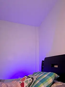 curly girl 31 online show from March 16, 2026, 8:24 pm