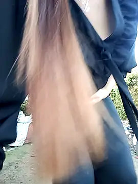 Bling sexy online show from February 26, 2026, 1:26 am