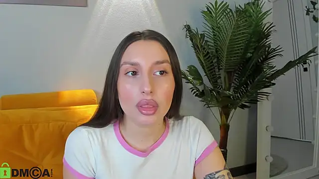 Snapshot of Celine_Coello chatting on February 4, 2026, 4:07 am Celine Coello online show from February 4, 2026, 4:07 am