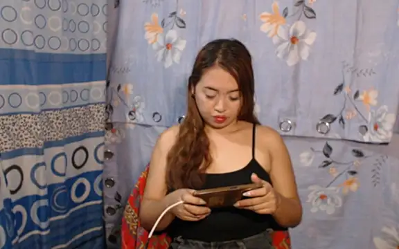 Snapshot of pinay_mayahiga chatting on February 20, 2026, 6:37 am pinay mayahiga online show from February 20, 2026, 6:37 am