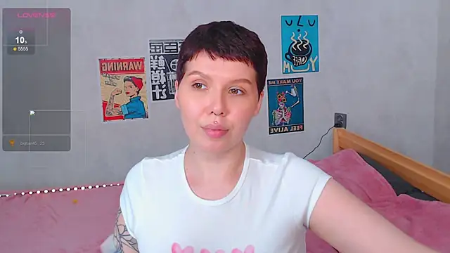Elise Day online show from May 15, 2026, 5:09 pm
