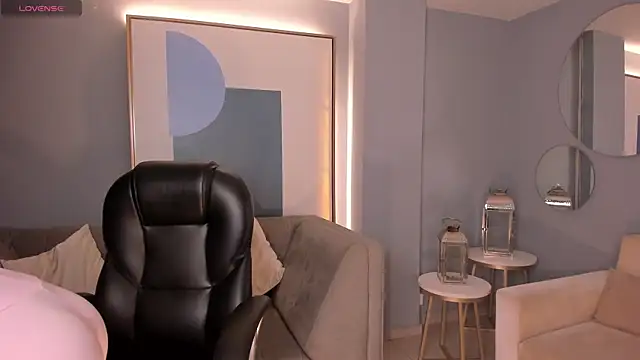 Snapshot of BellaThompsonX chatting on February 22, 2026, 11:36 pm BellaThompsonX online show from February 22, 2026, 11:36 pm