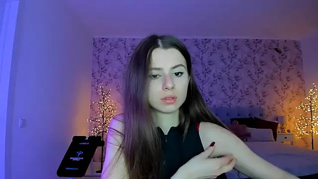 Snapshot of Hot_Molly5 chatting on March 22, 2026, 8:01 pm Hot Molly5 online show from March 22, 2026, 8:01 pm