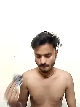 sdgjjkkmm online show from April 15, 2026, 7:21 pm