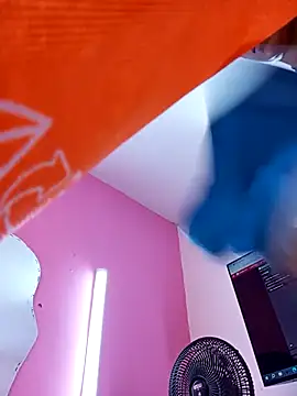 mitzukywinteer online show from February 7, 2026, 7:39 pm