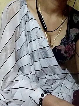 Snapshot of annugirl chatting on March 3, 2026, 8:20 am annugirl online show from March 3, 2026, 8:20 am