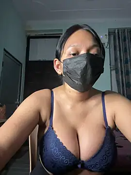 RadhikaHotty online show from May 28, 2026, 7:11 pm