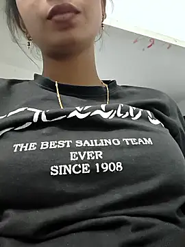 Cute-Natashaa online show from April 12, 2026, 3:06 pm