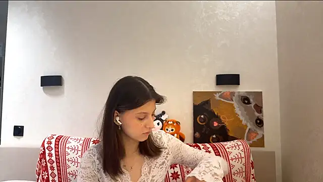 LouiseChavez online show from January 18, 2026, 5:33 am