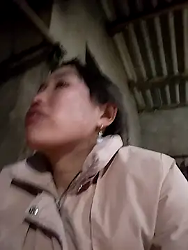 lia-coy online show from February 5, 2026, 10:42 am