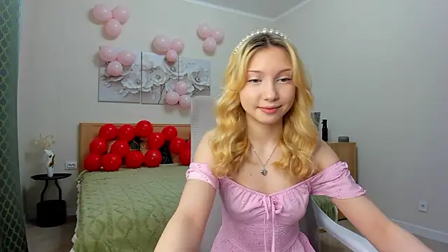 Snapshot of sweet_bl0nde chatting on February 14, 2026, 8:44 am sweet bl0nde online show from February 14, 2026, 8:44 am